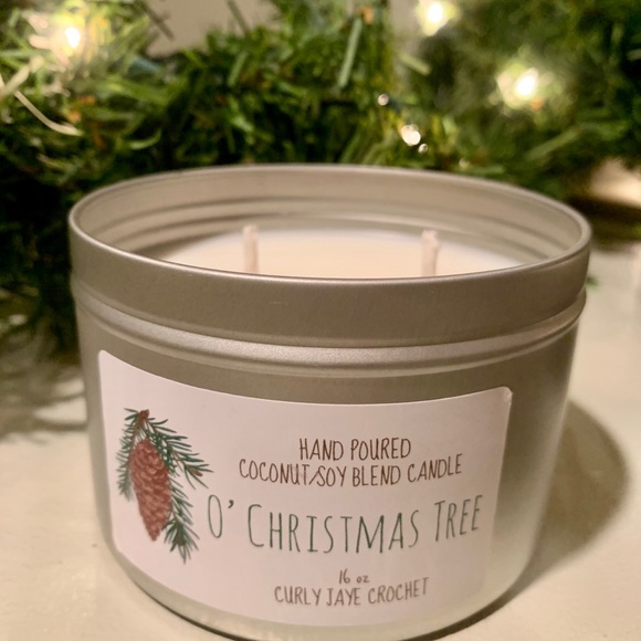 Hand Poured Christmas Candles (4 scent options) - Picture 7 of 7